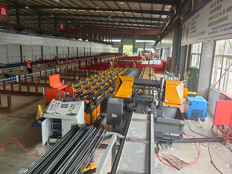 數(shù)控鋸切套絲打磨生產線3