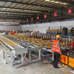 數(shù)控鋸切套絲打磨生產線